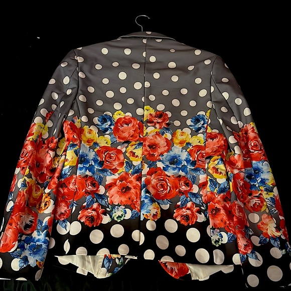 Custom Blazer - Picture 2 of 2